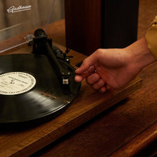 GADHOUSE HENRY Hi-fi Turntable with Bookshelf Speakers เครื่องเล่นแผ่นเสียง (Pre-order)
