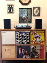 GADHOUSE Hampton Record Console ตู้โชว์แผ่นเสียง